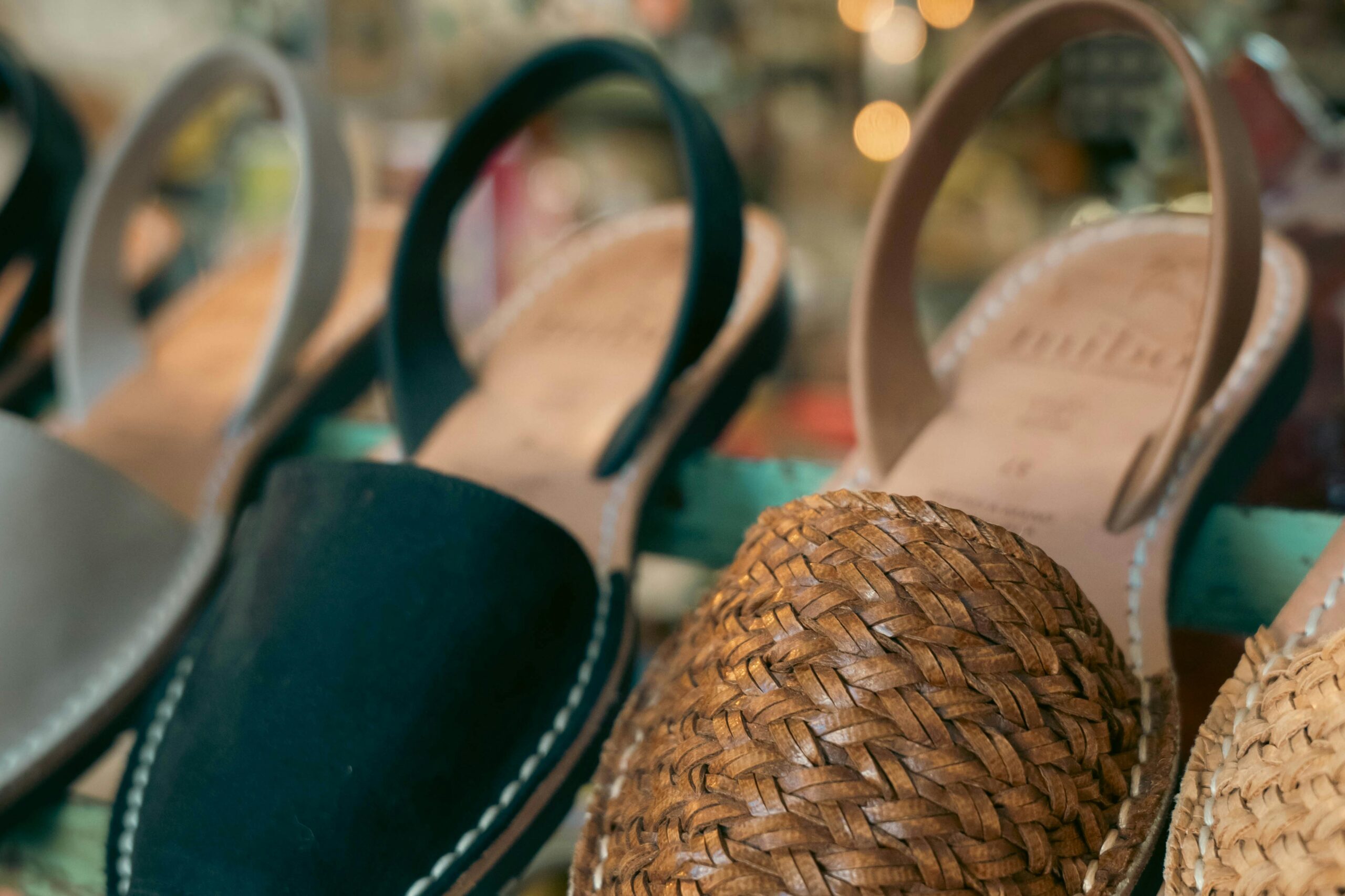 shoe ecommerce essential features